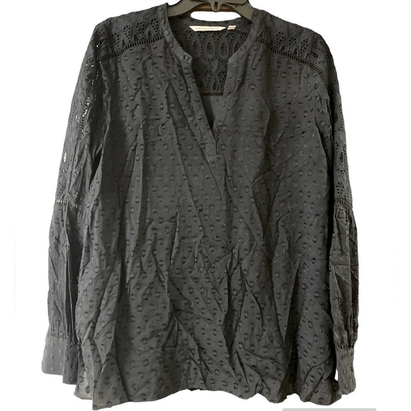 Soft Surroundings Eyelet V-Neck Button Long Sleeve Blouse Size Small - Picture 1 of 7